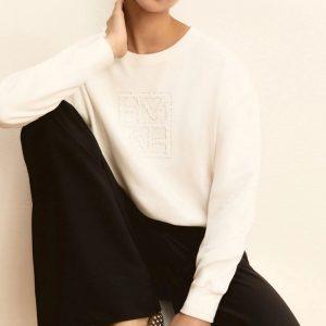 Shop 7 23 Marzo 2026 Felpa panna con ricamo Emme